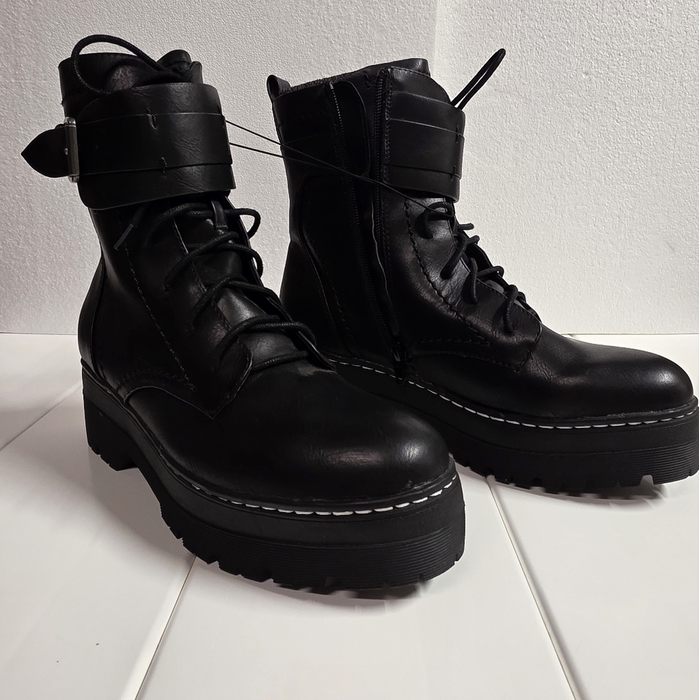 MIA - Black Women's Combat Boots - Size: 8.5